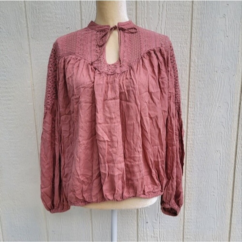 luckybrand boho tie neck crochet detail mauve top blouse sz large